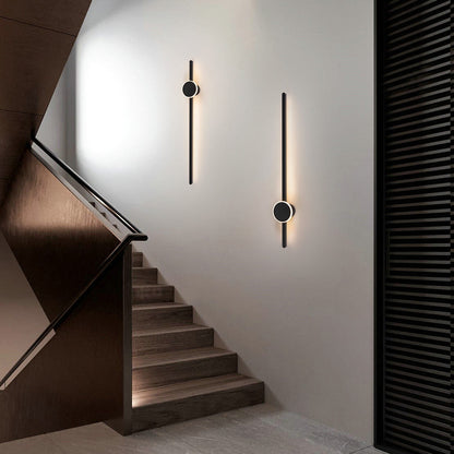 Minimalist Grid-free Pole Gate Strip Wall Lamp